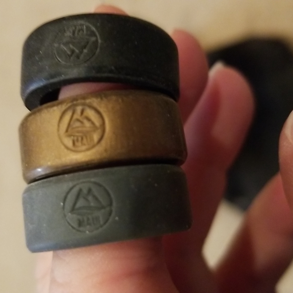 Maui silicone wedding rings size 8